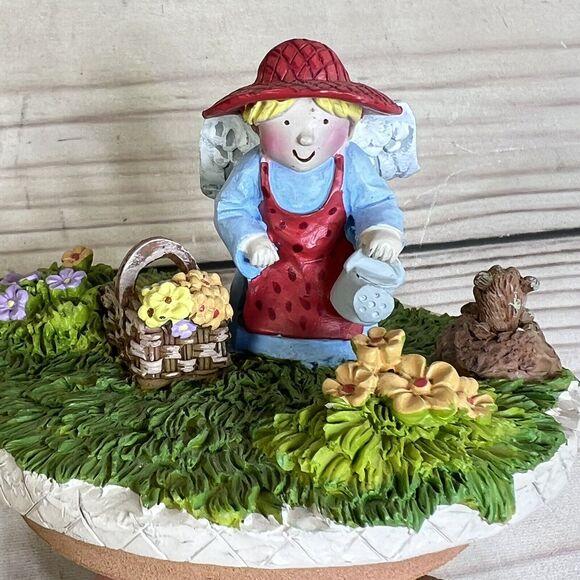 Candle Jar Topper/Lid Angel Watering Flower Garden Basket Summer Groundhog Green - Picture 8 of 10